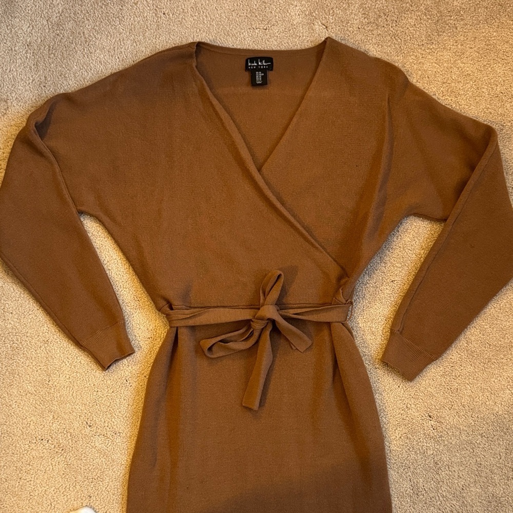 Nicole Miller Long Sleeve Brown Sweater Dress - Picture 4 of 7